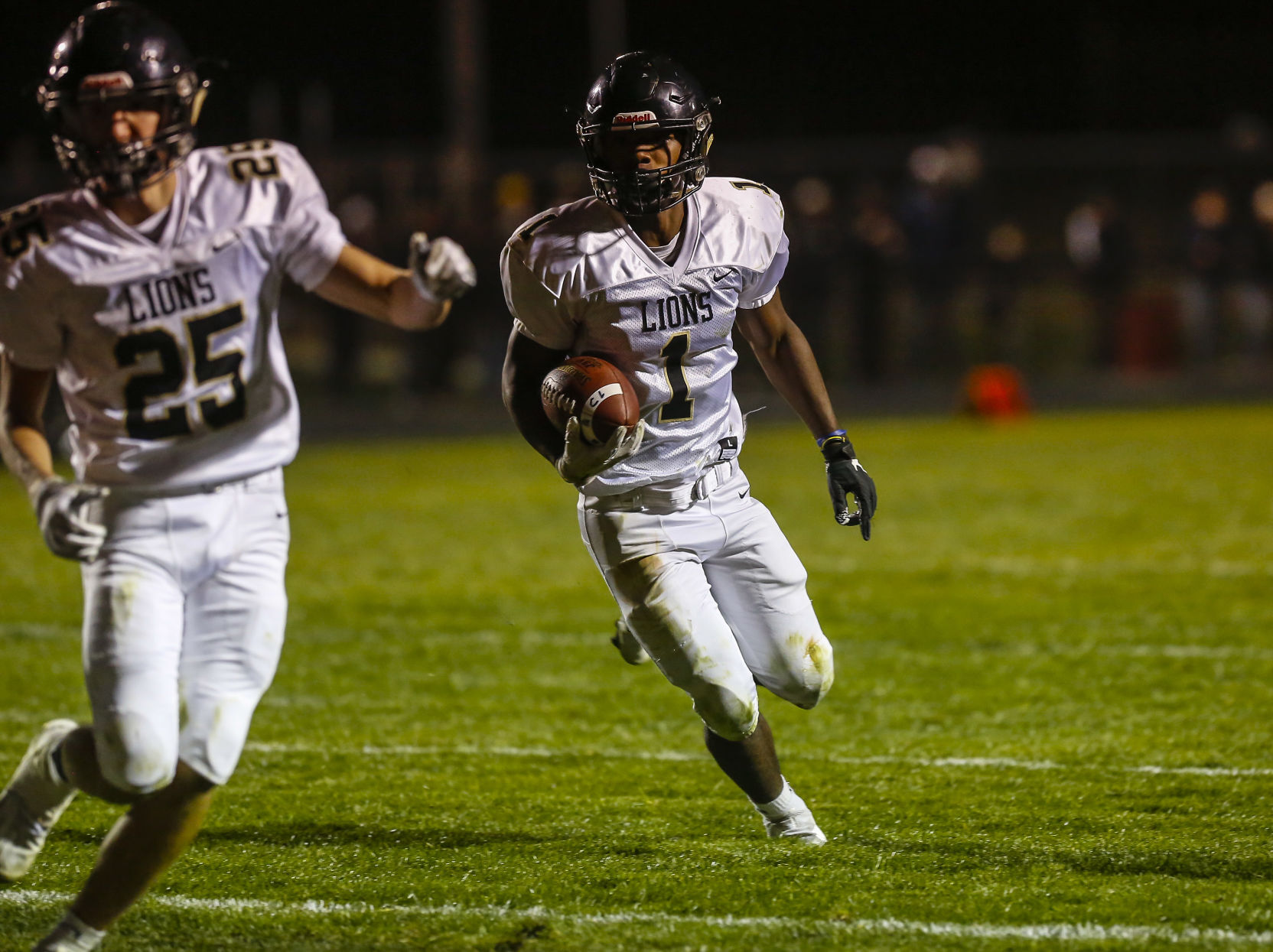 FBall Clear Lake vs. GHV 36